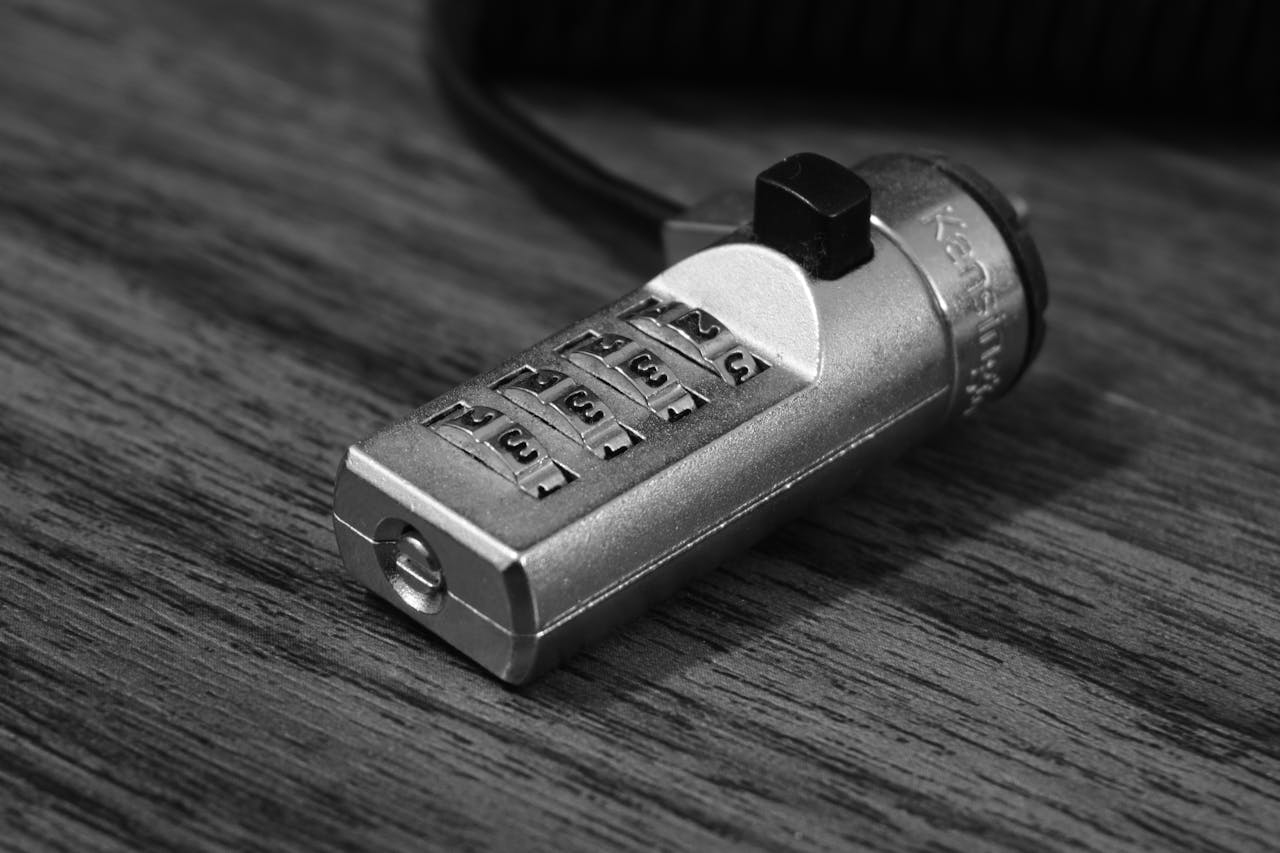 Safe Opening & Repair service by Kama'aina Locksmith in Honolulu